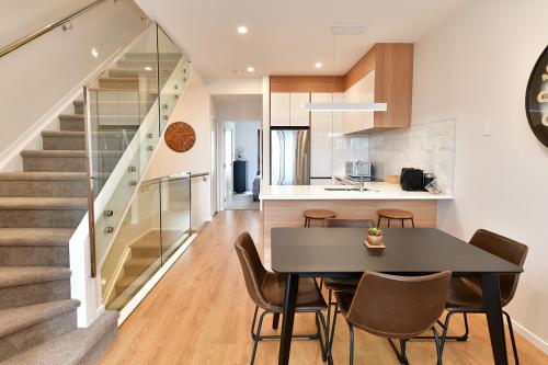 Ocean View Retreat - Orewa Beach, Auckland (Foto 7)