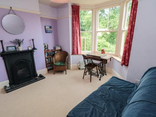 Burnside - image 9
