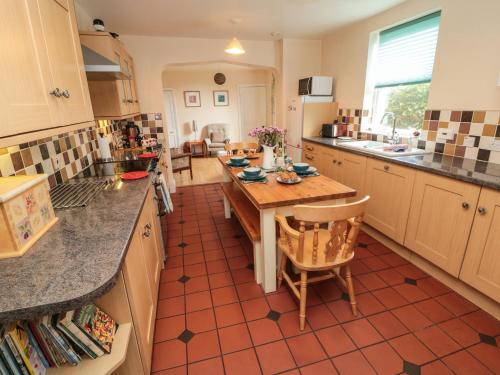 Burnside - image 12