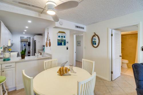 Ocean-View Key Colony Beach Condo with Pool Access!