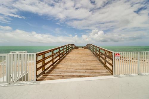 Ocean-View Key Colony Beach Condo with Pool Access!