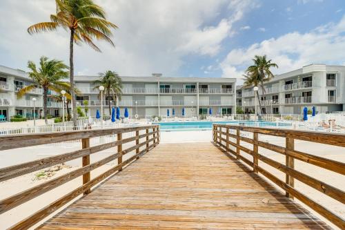 Ocean-View Key Colony Beach Condo with Pool Access!