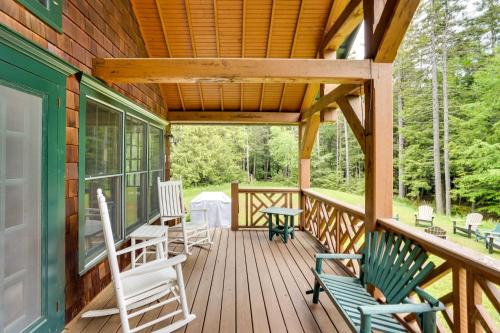 Secluded Elka Park Cabin Hot Tub and Fire Pit!