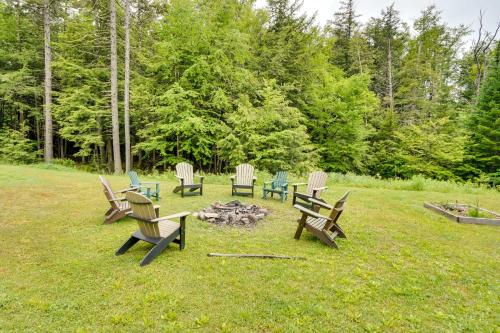 Secluded Elka Park Cabin Hot Tub and Fire Pit!