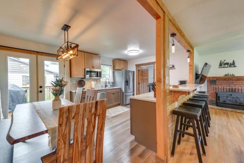 Teton Valley Getaway Fenced Yard, Grill Teton Valley Getaway Fenced Yard, Grill