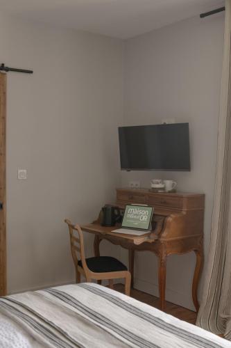 Accommodation in Saint-Germain-au-Mont-dʼOr