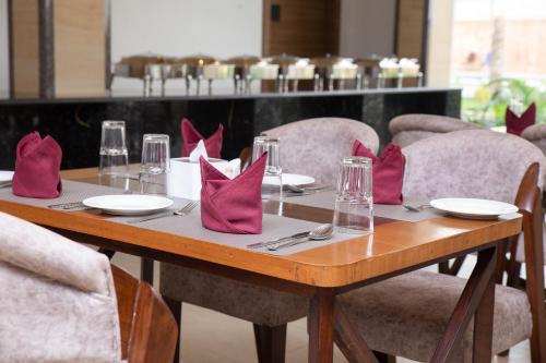 Restaurant, Asian Buddha Hotel in Siddharthanagar