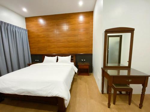 Sanaepatan Home Resort - เสน่ห์ป่าตาล โฮม รีสอร์ต