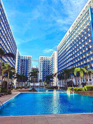 suitescape condo staycation