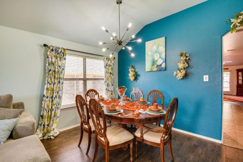 4 Mi to ATandT Stadium Family Home in Grand Prairie in Grand Prairie, USA