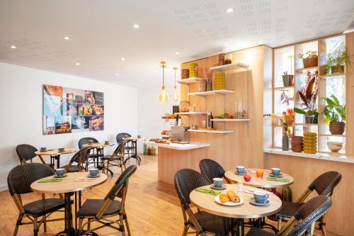Sejours and  Affaires Paris-Malakoff - image 17