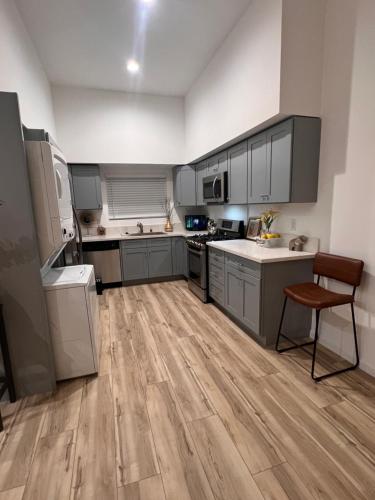 New 2 Bed/1 Bath Private Luxury Guest House in Los Angeles, USA