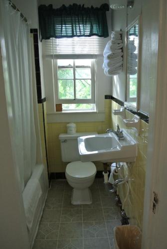 Rosewood Inn