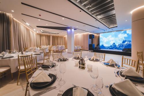 Banquet hall, Hotel Podgorica in Podgorica