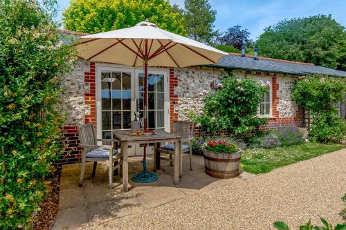 B&B East Dean - Hop Cottage - Bed and Breakfast East Dean