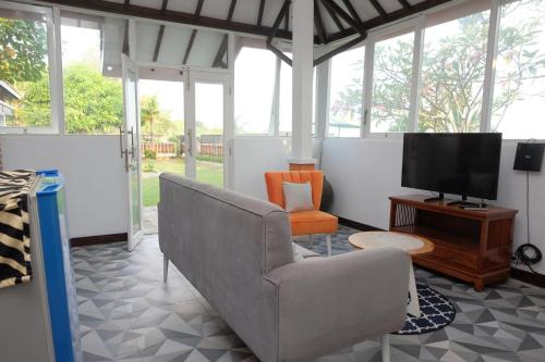 Shoreside Semat Villa and Flat in Jepara