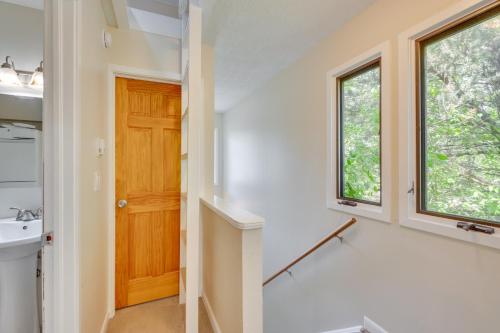 Beautiful Boulder Townhome Walk to CU and Pearl St!