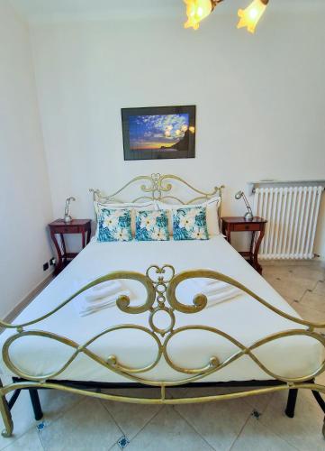 Varigotti Tropical Garden - full floor apartment, Вариготти