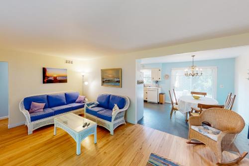 The Endless Summer Cottage in Cutchogue