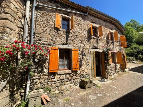 La Forge, Ardeche, Südfrankreich, Steinhaus, Naturnah - Location saisonnière - Chirols