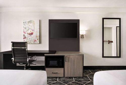 La Quinta by Wyndham Hesperia Victorville - image 13