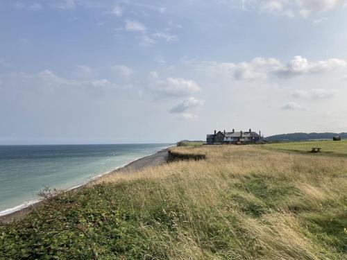 Cliff-top Coastguard's Cottage, an Off-Grid Escape