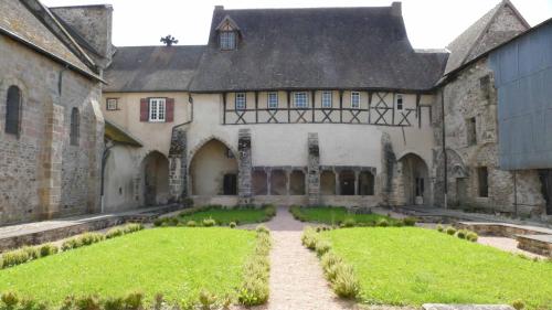 Au bord de la Sioule in Saint-Rémy-de-Blot