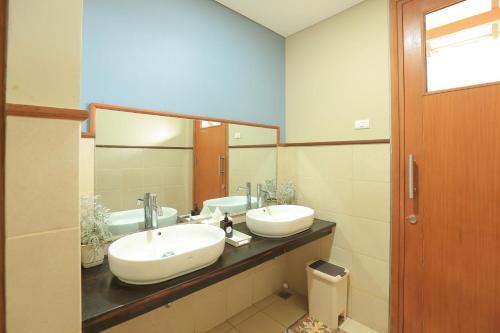 Damar Toba – Balige, ID