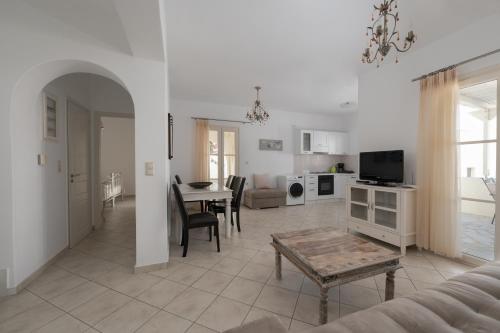 Iliada Villas - Tap to explore photos