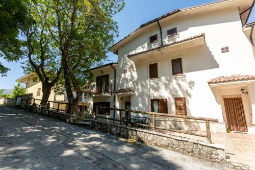 Skats, Casa vacanze “Le noci” in Sant'Eufemia a Maiella