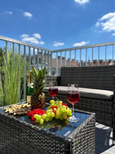 New Apartment with Spacious Balcony 18, Vídeň