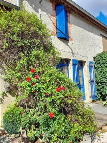 La Maison de Julienne en Bourgogne in Сомбернон