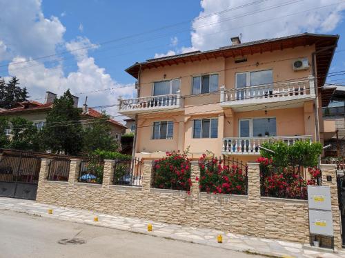 Family Hotel Velevi