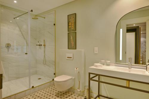 Deluxe Suite room in The Victoria Falls Hotel