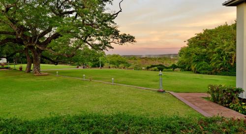 The Victoria Falls Hotel - image 3