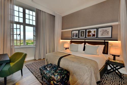 Deluxe Suite image 4