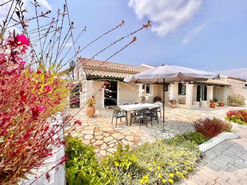 Villa Kessar St Stephanos with private pool by DadoVillas