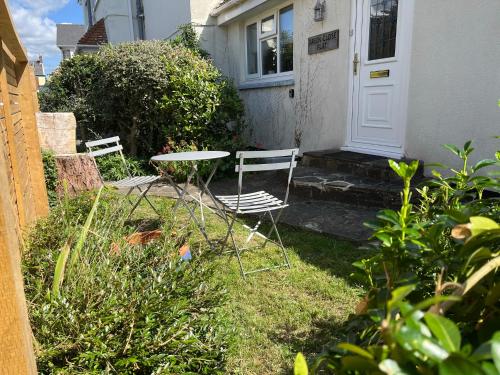 Spacious one bed apartment in a quiet leafy close. - Apartment - Barnstaple