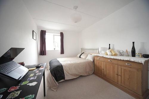 Stunning 1-Bed Apartment in Milton Keynes