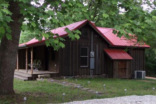 War Eagle Homestead Cabin