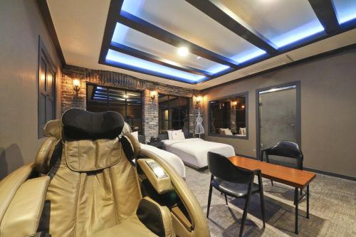 Luxury Triple Room