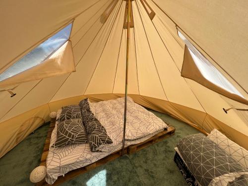 1 queen bed