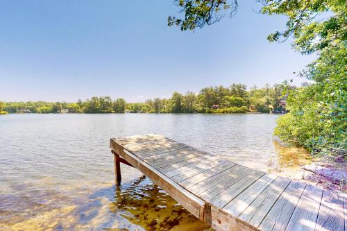 The Lakeside Landing in Plymouth, USA