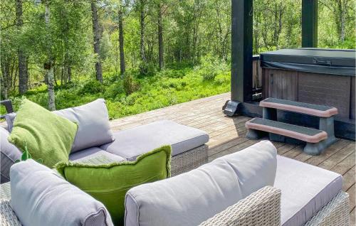 Utvendig, 3 Roms Lekker Bolig I Molde (3 Bedroom Gorgeous Home In Molde) in Molde