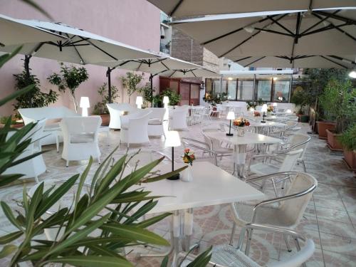 Hotel Trinacria – Palermo, CA
