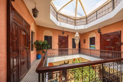Riad Todra - image 13