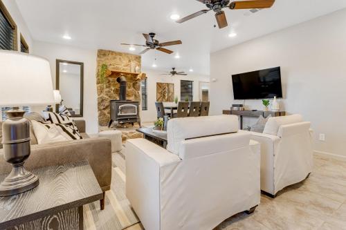 Forest Retreat - Houston House in Blanco, Vereinigte Staaten von Amerika