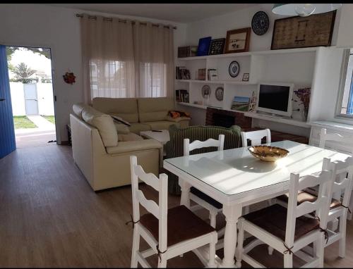 Chalet en Caños, sin coger coche para la playa Jaima y Pequeña Lulú, Los Caños de Meca (fotografie 10)