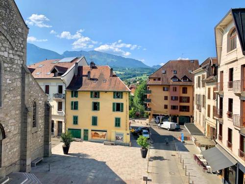 Apartment with mountain views in town centre - Location saisonnière - La Roche-sur-Foron