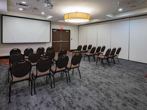 Hilton Garden Inn Atlanta South-McDonough - image 11